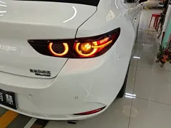 2022 Mazda 3 2.0L AT, белый — фото 8