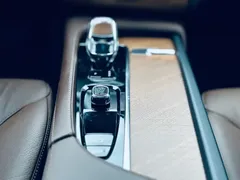 2023 Volvo XC90 7-seat, чёрный — фото 7