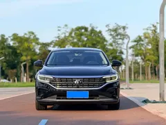2022 Volkswagen Passat 330TSI Luxury, чёрный — фото 2