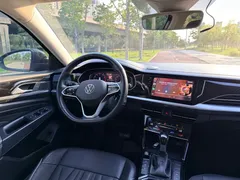 2022 Volkswagen Passat 330TSI Luxury, чёрный — фото 10