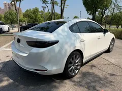 2021 Mazda 3 2.0L AT, белый — фото 5