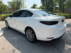 2021 Mazda 3 2.0L AT, белый — фото 7