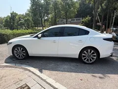2021 Mazda 3 2.0L AT, белый — фото 16
