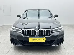 2021 BMW 5 Series 530Li Premium M Sport Package, чёрный — фото 2