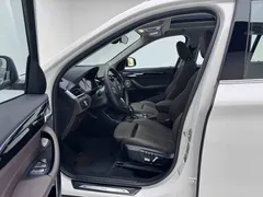 2022 BMW X1 Premium, белый — фото 12