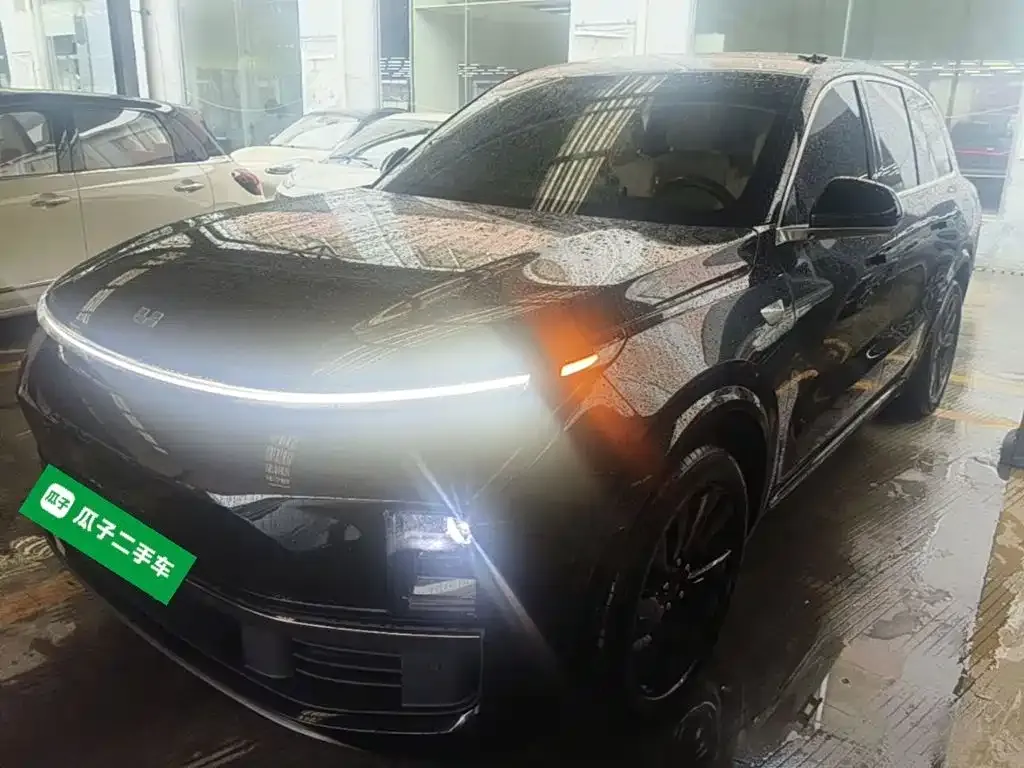 2023 Li Auto L8 Air