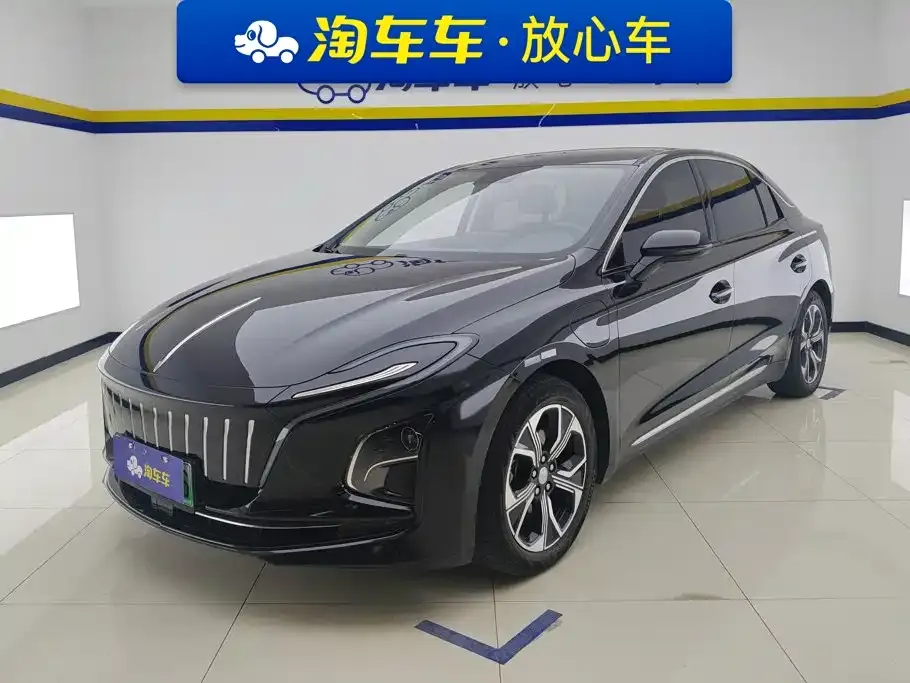 2023 Hongqi E-QM5 Basic Mobility