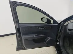 2023 Hongqi E-QM5 Basic Mobility, чёрный — фото 7