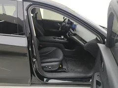 2023 Hongqi E-QM5 Basic Mobility, чёрный — фото 8