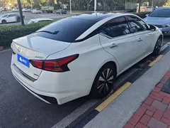 2021 Nissan Teana 2.0L XL Upper AD1, белый — фото 3