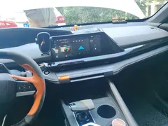 2022 Changan UNI-V 1.5T Premium, белый — фото 13