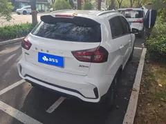 2021 Geely Vision X3 1.5L CVT Premium, белый — фото 3