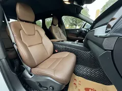 2023 Volvo XC60 4WD Luxury, белый — фото 7
