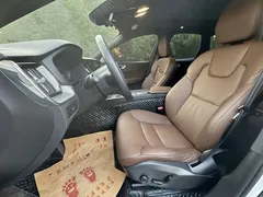 2023 Volvo XC60 4WD Luxury, белый — фото 11