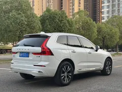 2023 Volvo XC60 4WD Luxury, белый — фото 19