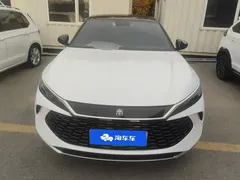 2024 BYD Qin L PHEV 80km Leading, белый — фото 2