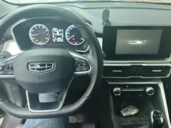2023 Geely Coolray 1.4T MT Gold — фото 12