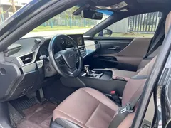 2022 Lexus ES 300h Excellence, чёрный — фото 6