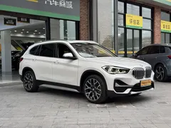2022 BMW X1 Premium, белый — фото 3