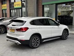 2022 BMW X1 Premium, белый — фото 7