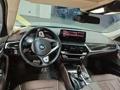 2022 BMW 5 Series 525Li Luxury Package — фото 3