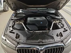 2022 BMW 5 Series 525Li Luxury Package — фото 12