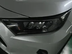 2022 Toyota RAV4 2.0L CVT 2WD Fashion, белый — фото 5
