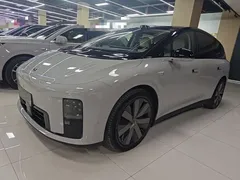 2025 Li Auto i8 Standard — фото 1