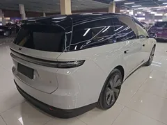 2025 Li Auto i8 Standard — фото 7