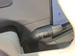 2025 Li Auto i8 Standard — фото 14