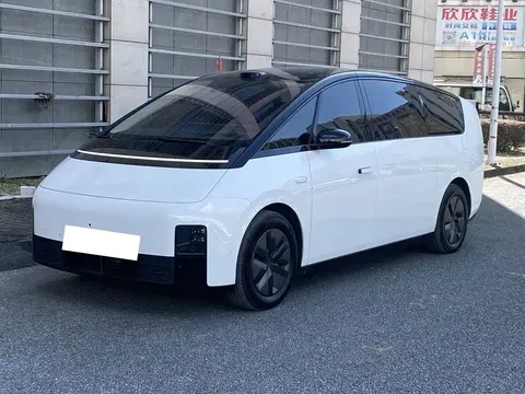 2025 Li Auto MEGA Home