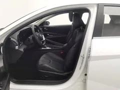 2022 Hyundai Elantra 1.5L CVT LUX Premium, белый — фото 10