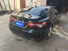2023 Toyota Camry 2.0G Luxury, чёрный — фото 2