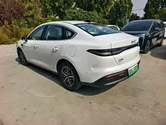 2025 BYD Seal 05 PHEV 120KM Smart Driving Flagship, белый — фото 4