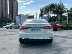 2023 Toyota Camry 2.0G Luxury, белый — фото 4