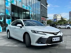 2023 Toyota Camry 2.0G Luxury, белый — фото 8