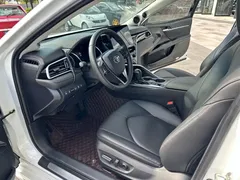 2023 Toyota Camry 2.0G Luxury, белый — фото 9