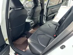 2023 Toyota Camry 2.0G Luxury, белый — фото 10