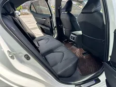 2023 Toyota Camry 2.0G Luxury, белый — фото 11