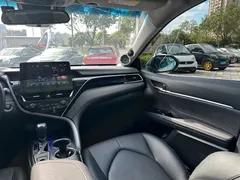 2023 Toyota Camry 2.0G Luxury, белый — фото 22
