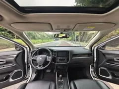 2020 Mitsubishi Outlander 2.0L 2WD 5-seat, белый — фото 9