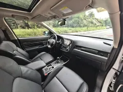 2020 Mitsubishi Outlander 2.0L 2WD 5-seat, белый — фото 11