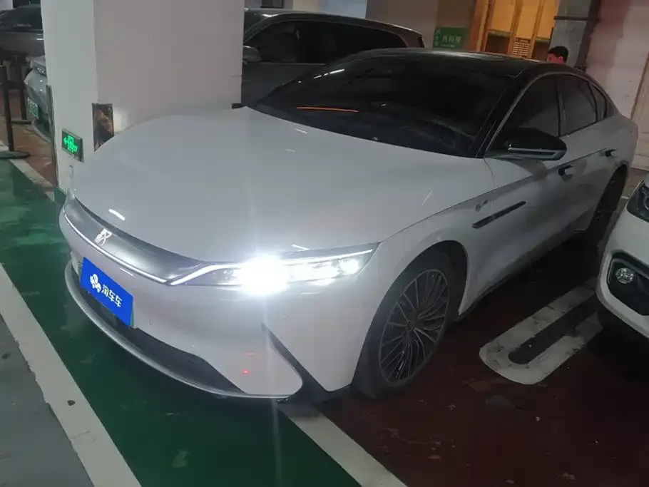 2020 BYD Han EV Long Range Luxury
