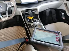 2024 BYD Qin PLUS Honor DM-i PHEV 55km Leading — фото 14