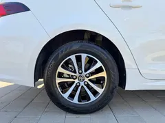 2021 Toyota Corolla TNGA 1.5L CVT Elite, белый — фото 17