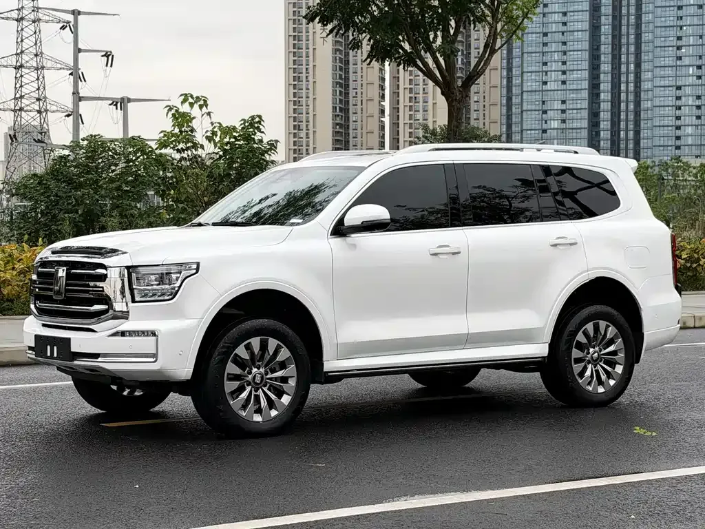2023 Tank 500 Hi4-T PHEV