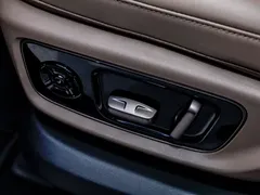 2025 Li Auto MEGA Ultra Smart Refresh, белый — фото 13