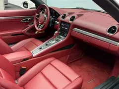 2020 Porsche 718 Boxster 2.0T, белый — фото 11