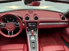 2020 Porsche 718 Boxster 2.0T, белый — фото 12