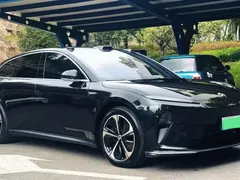 2024 Nio ET5T 75kWh Touring, чёрный — фото 3